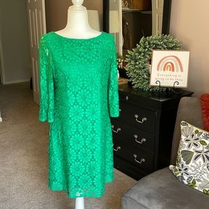 Kelly Green Eliza J Size 10, fully lined  3/4 sleeve
